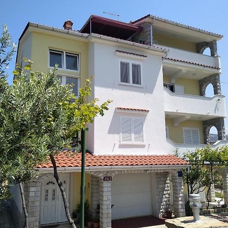 Apartments Mlacovic Rab Town Exterior foto