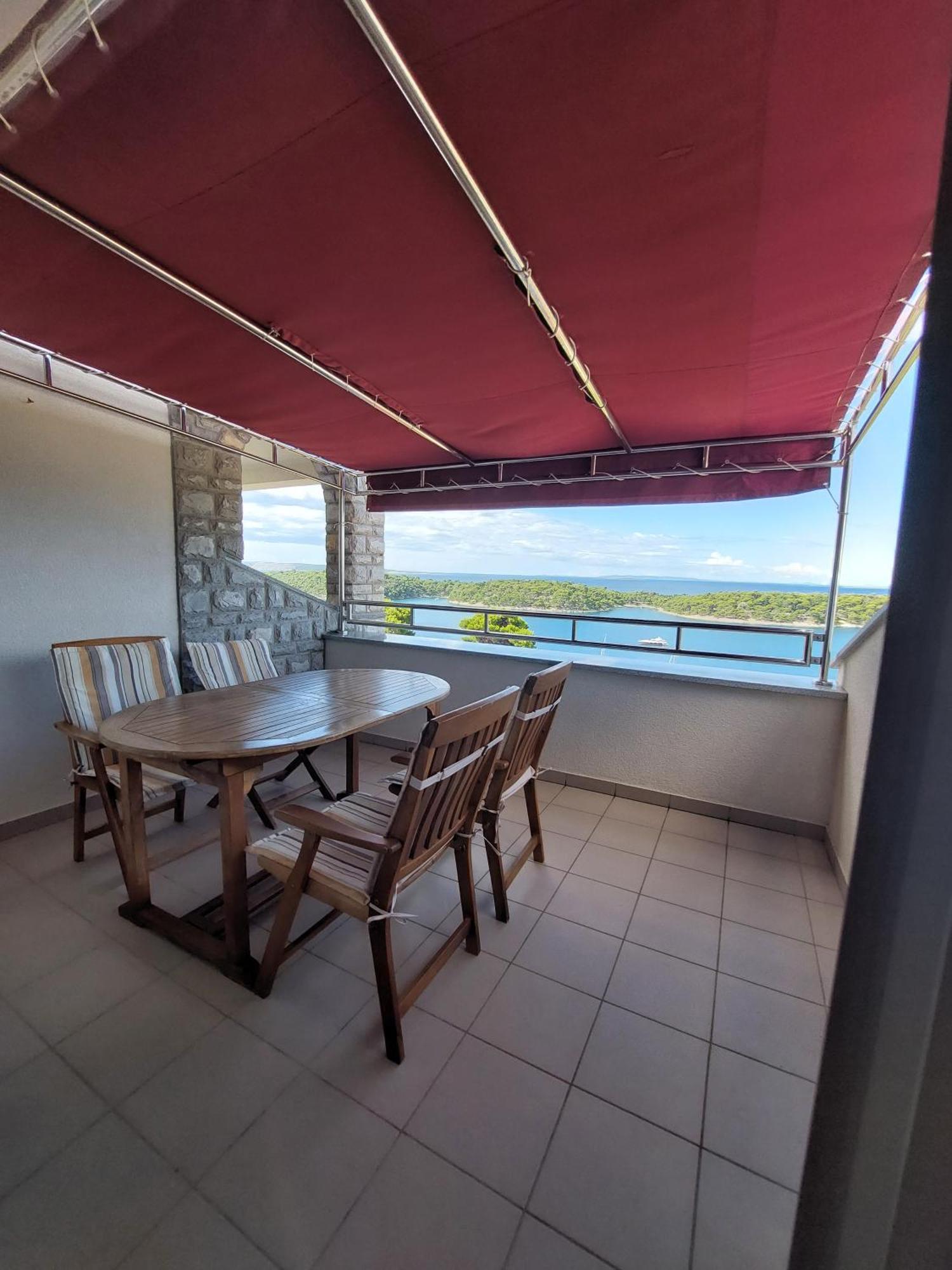 Apartments Mlacovic Rab Town Exterior foto